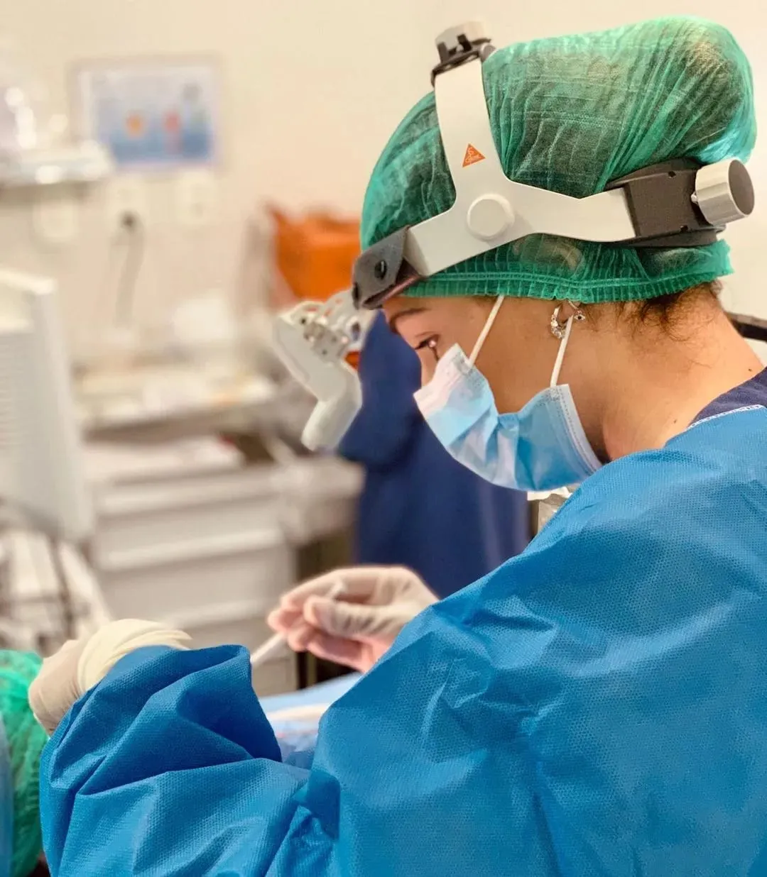 dra isabela martins operando
